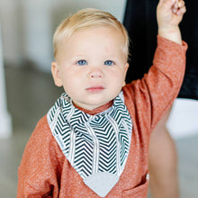 Load image into Gallery viewer, BandaBib with Teether 4-pack: Luca