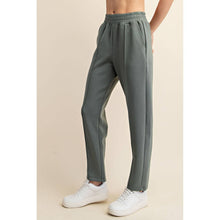 Load image into Gallery viewer, MODAL POLY SPAN SCUBA PINTUCK PANT: True Red / L